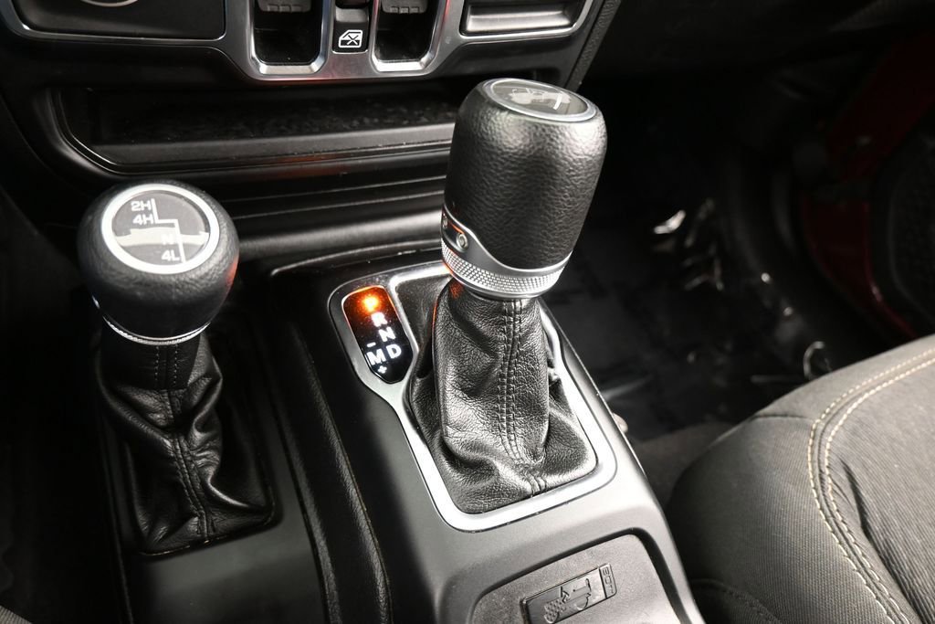 Used 2021 Jeep Wrangler Unlimited Sport AWD/4WD image 24