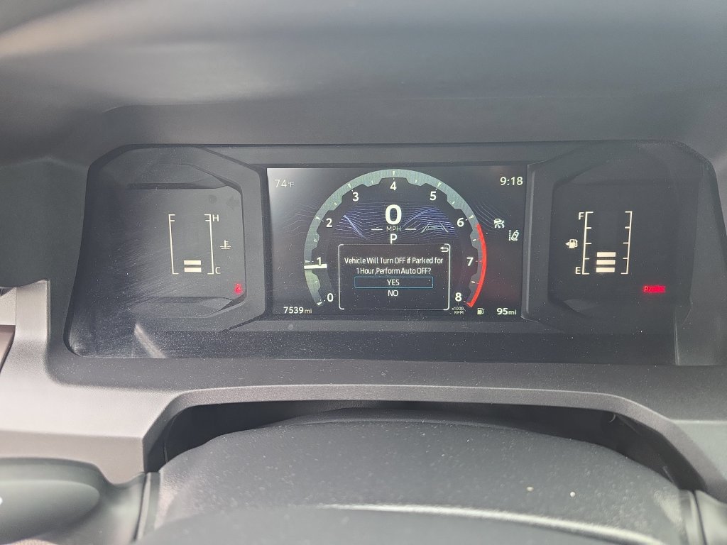 Used 2025 Toyota Tacoma SR5 AWD/4WD image 15