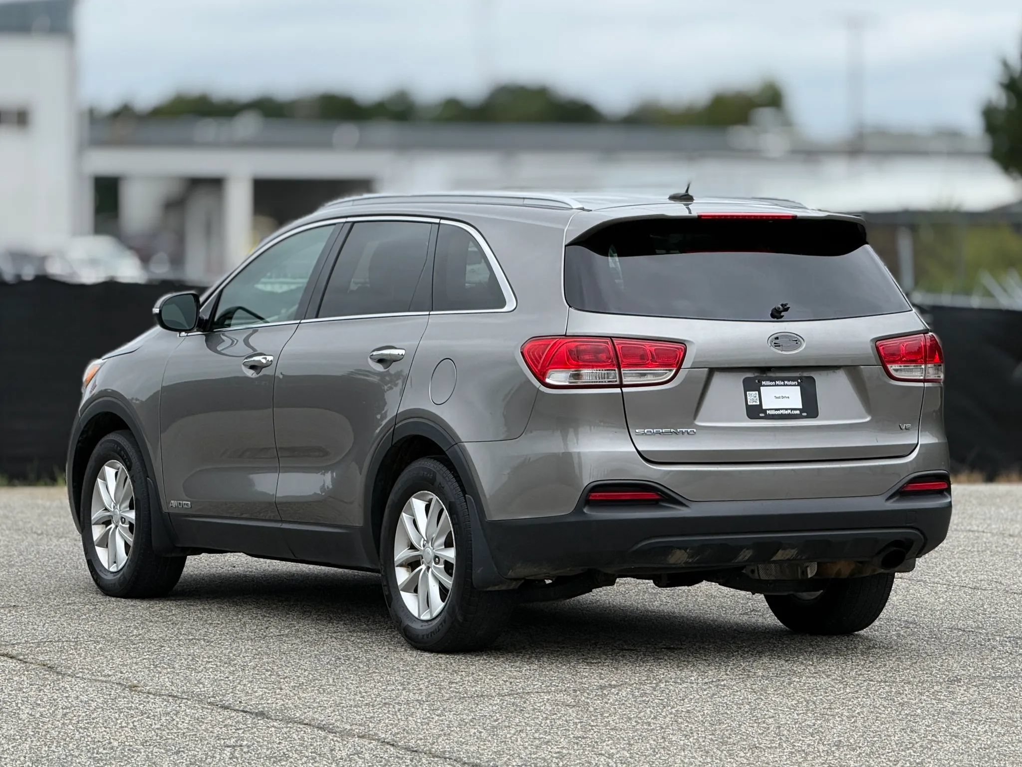 Used 2017 Kia Sorento AWD image 10
