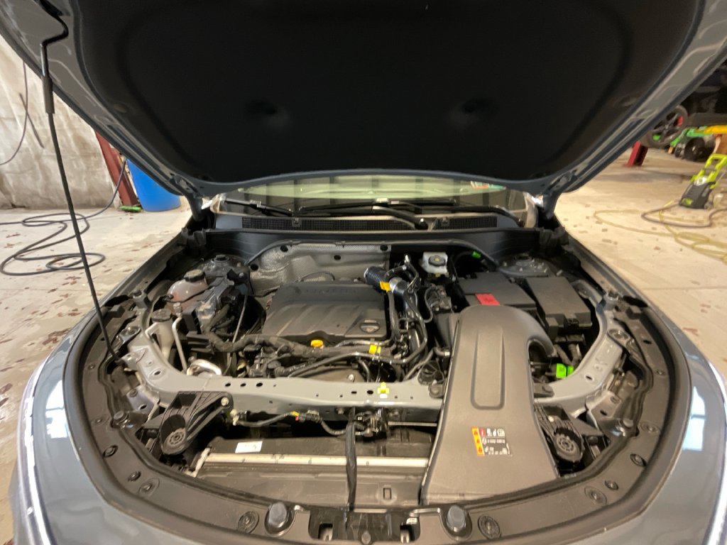 Used 2025 Buick Envista Sport Touring w/ Convenience I Package FWD image 27