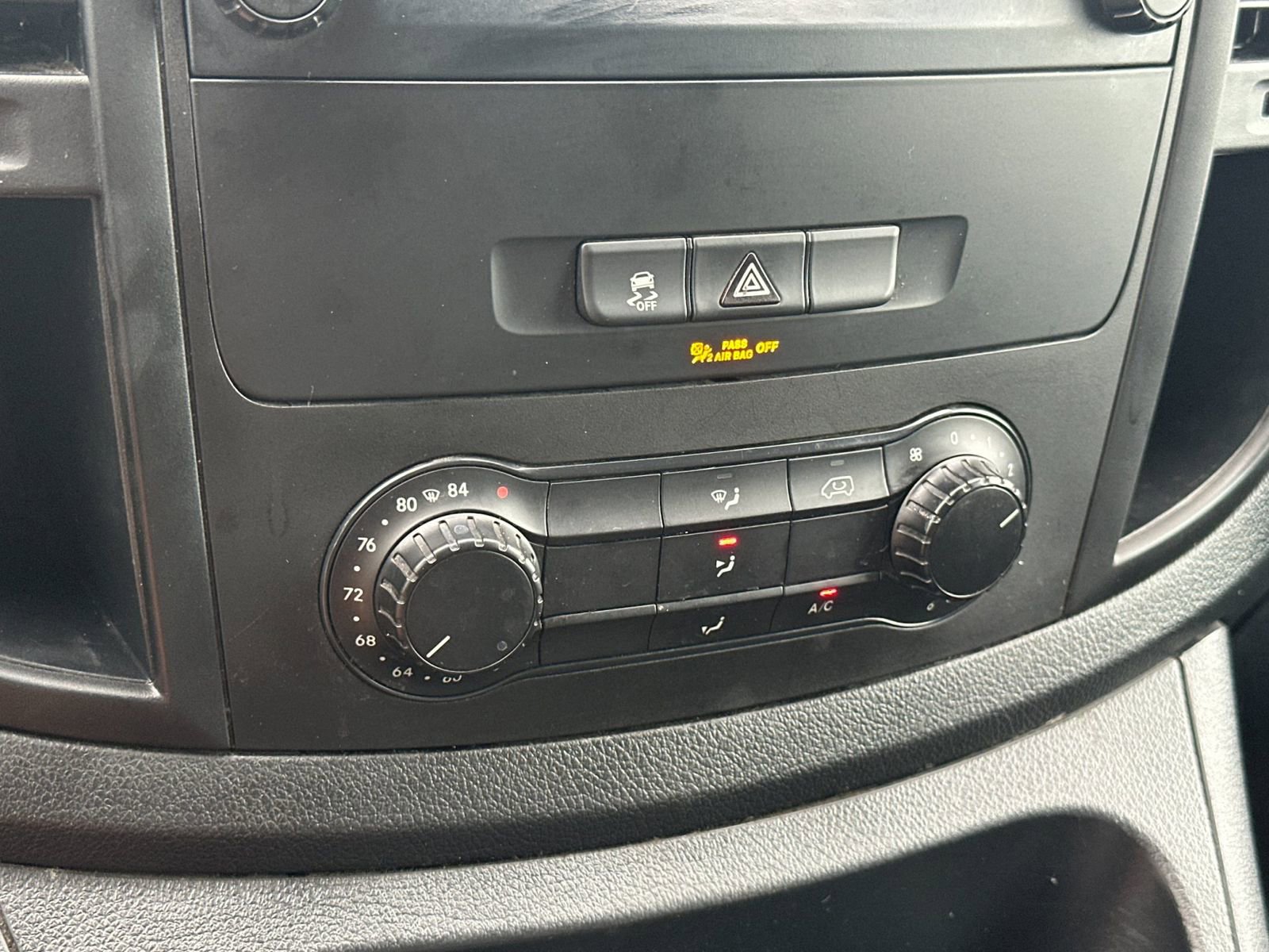 Used 2022 Mercedes-Benz Metris image 22