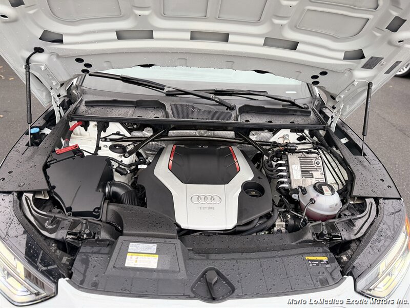 Used 2021 Audi SQ5 Premium image 19