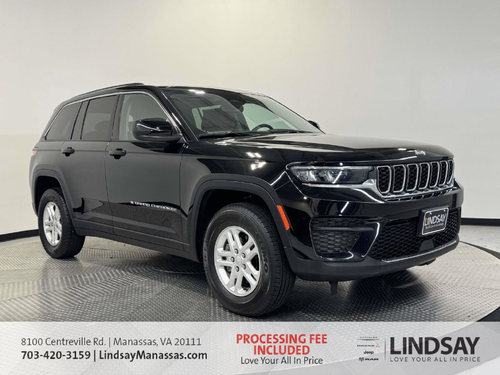 Used 2023 Jeep Grand Cherokee Laredo w/ Luxury Tech Group I