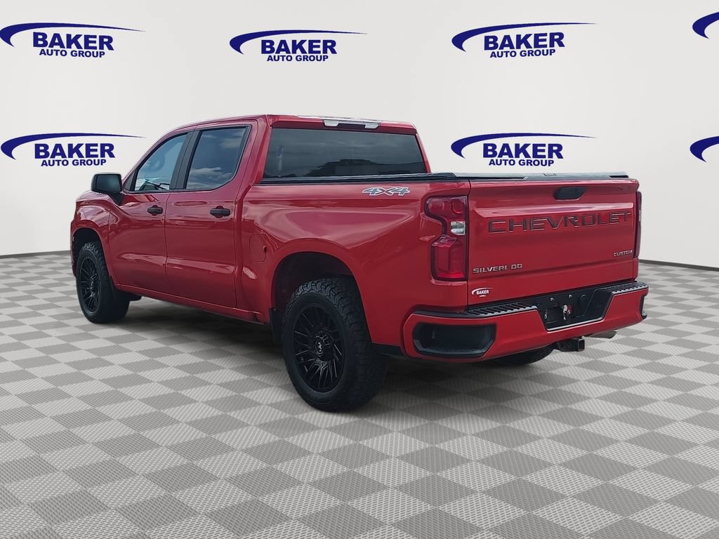 Used 2019 Chevrolet Silverado 1500 Custom w/ Custom Value Package AWD/4WD image 5
