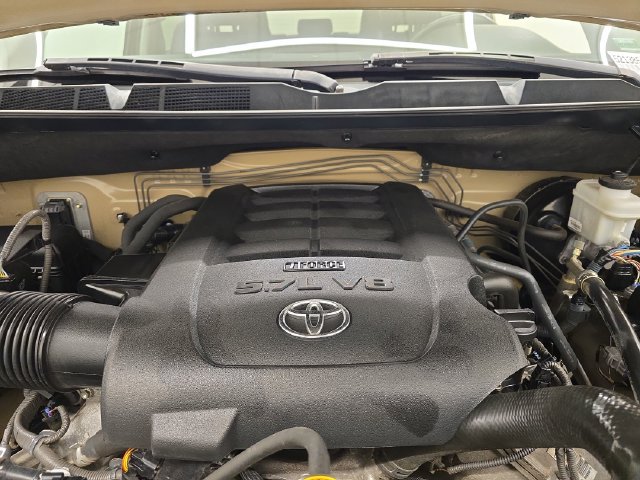 Used 2017 Toyota Tundra Limited w/ Limited Premium Package RWD image 36