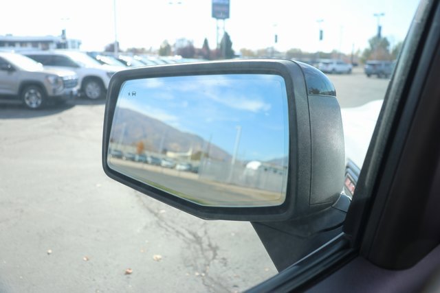 Used 2023 GMC Sierra 1500 AT4 w/ Technology Package image 12