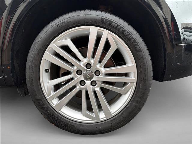 Used 2018 Audi Q5 2.0T Premium Plus w/ Premium Plus Package AWD/4WD image 9