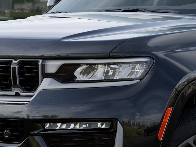 New 2026 Jeep Grand Cherokee Summit AWD/4WD image 10