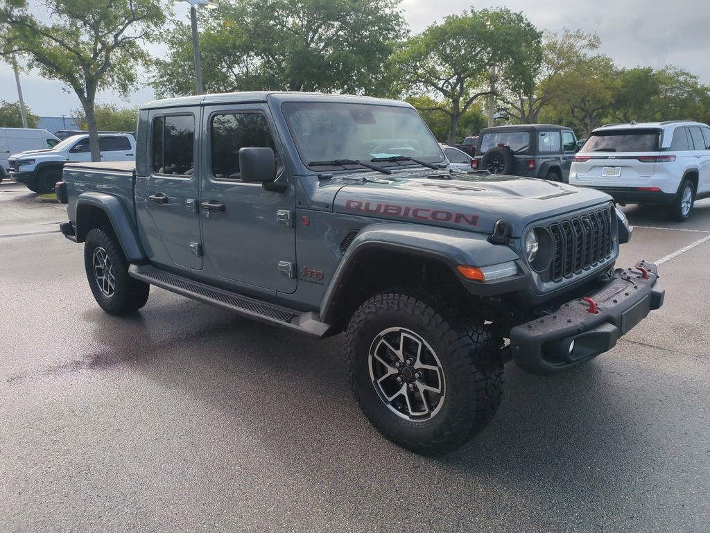 Used 2024 Jeep Gladiator Rubicon image 2