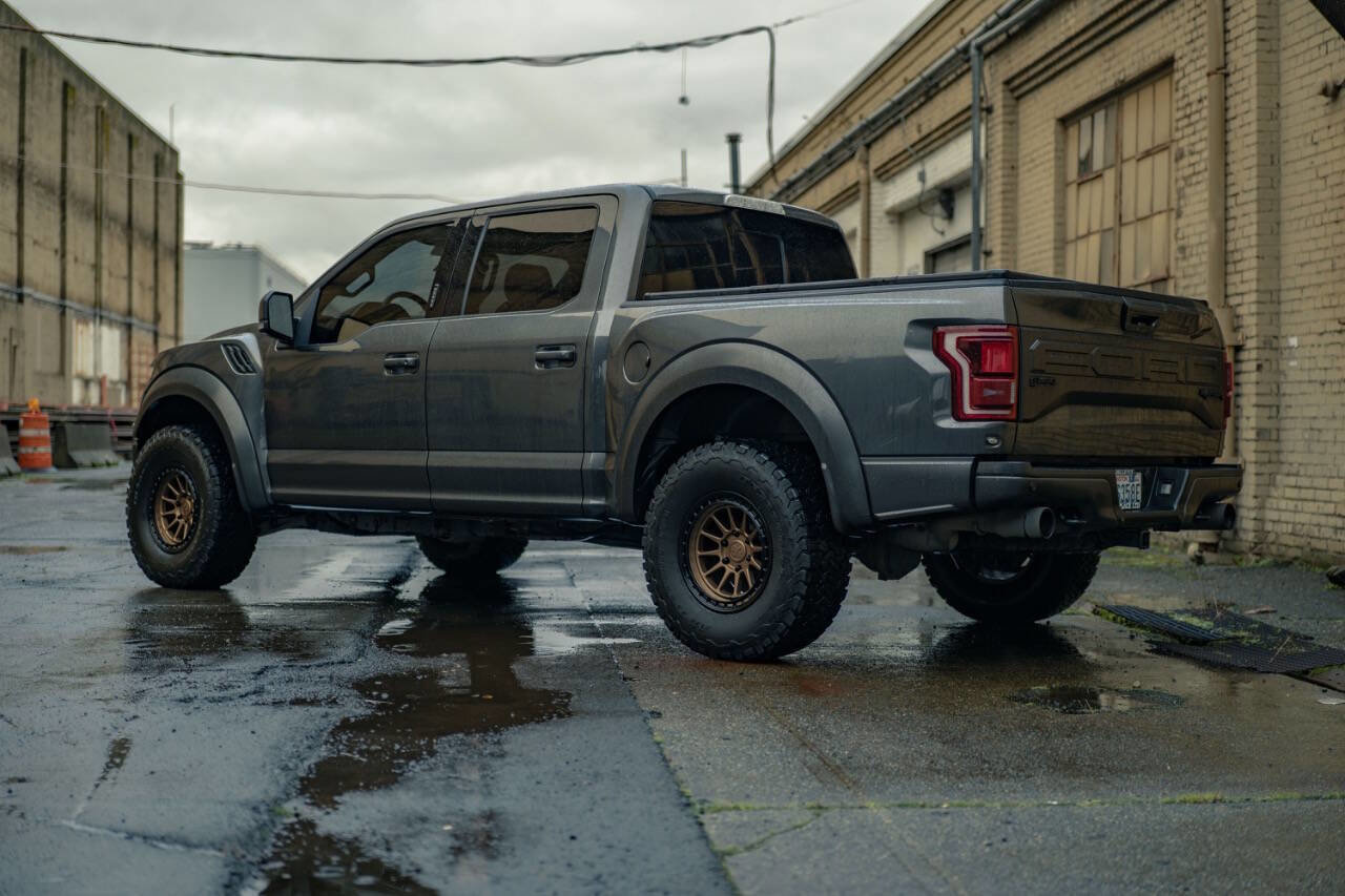 Used 2017 Ford F150 Raptor w/ Equipment Group 802A Luxury image 12