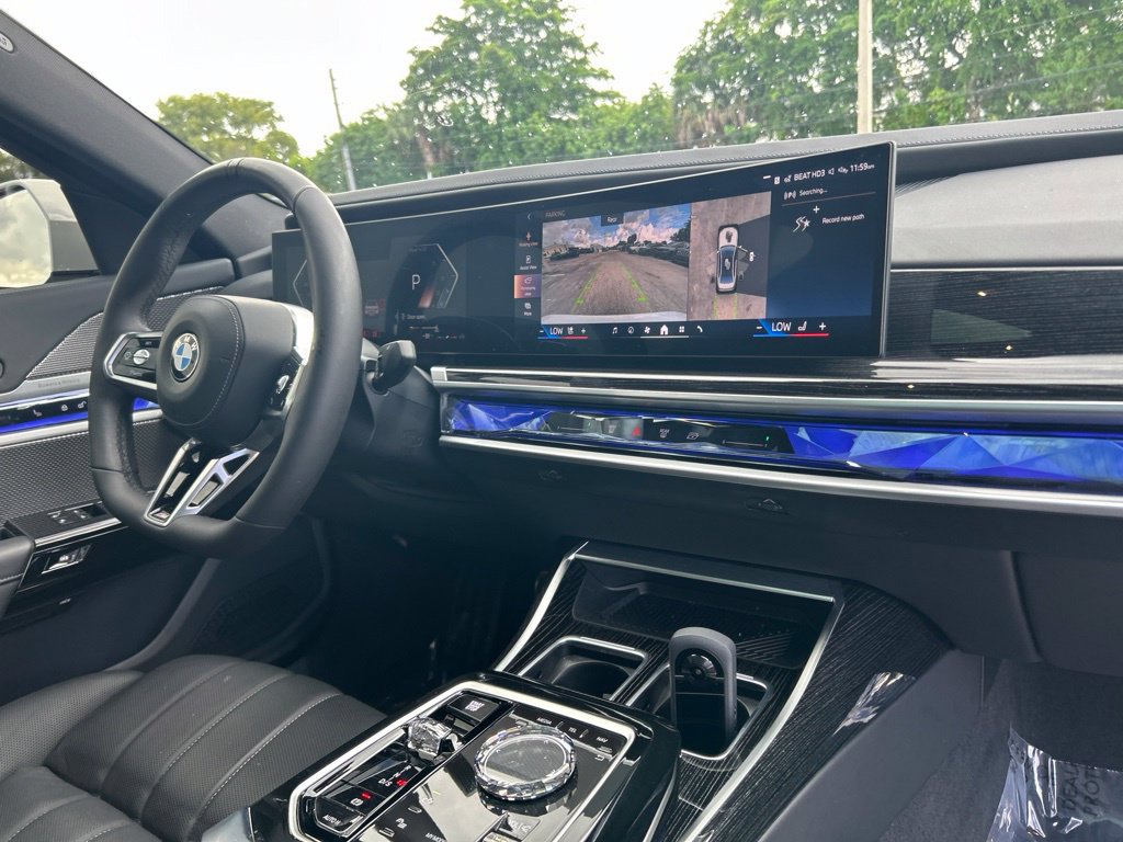 Used 2026 BMW 740i RWD image 25