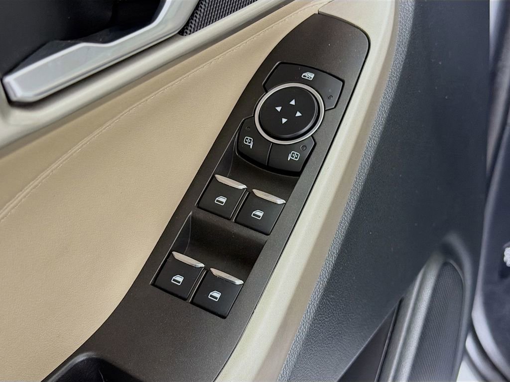 Used 2023 Ford Explorer XLT w/ Equipment Group 202A image 19