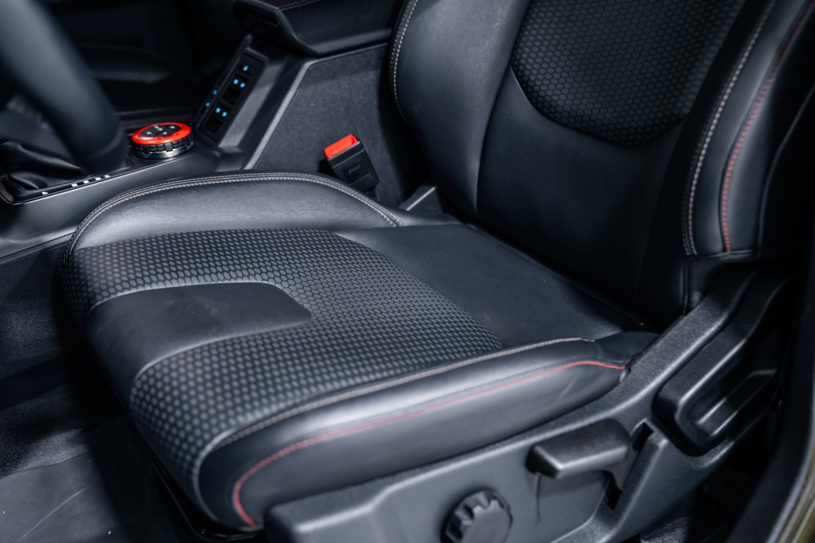 Used 2024 Ford Bronco Raptor w/ Interior Carbon Fiber Pack 6 image 15