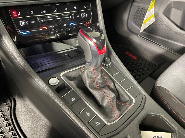 New 2027 Volkswagen Jetta GLI Autobahn FWD image 7