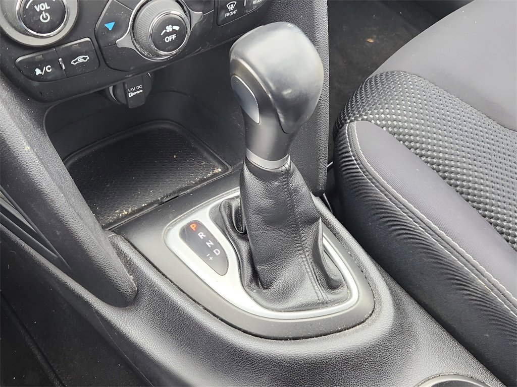 Used 2014 Dodge Dart SXT w/ Sun/Sound Group image 27