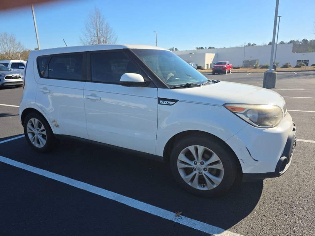 Used 2015 Kia Soul + image 10