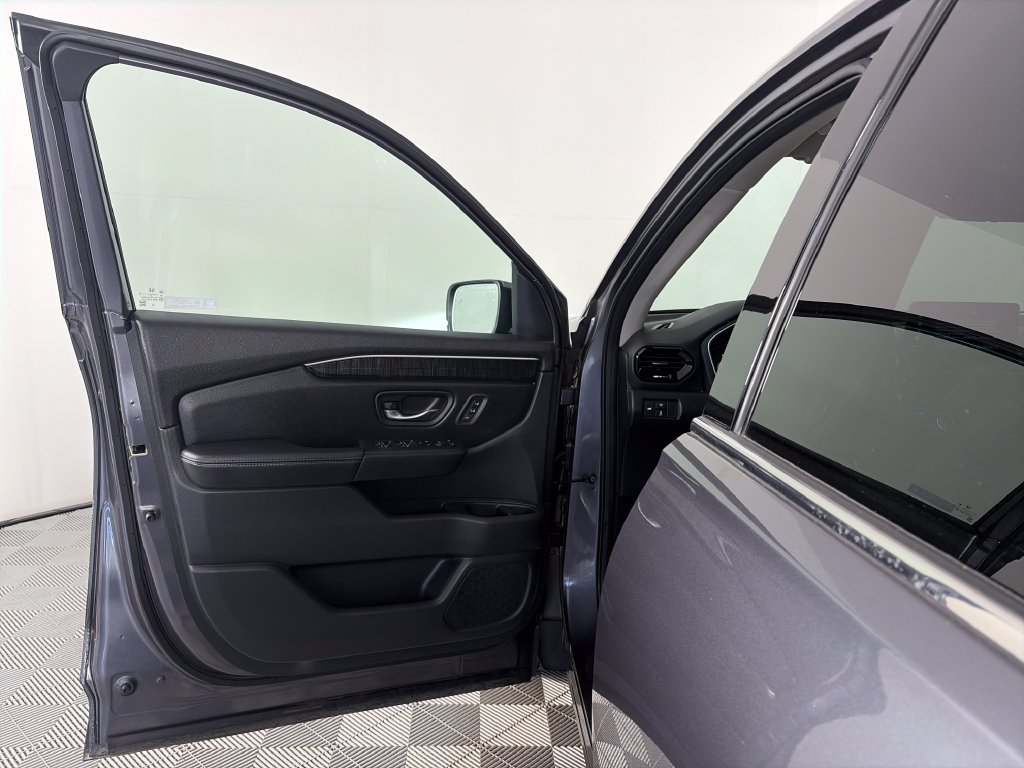 Used 2023 Honda Pilot Elite image 10