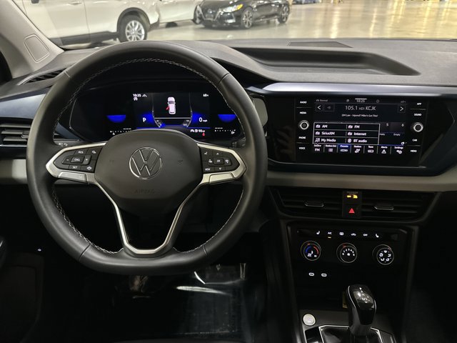 Certified 2022 Volkswagen Taos SE image 27
