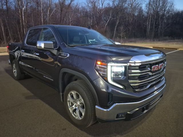 Used 2024 GMC Sierra 1500 SLT image 2