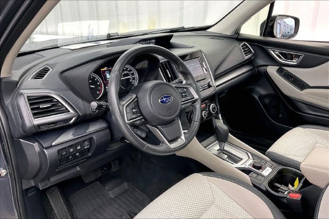 Used 2022 Subaru Forester Premium AWD/4WD image 17