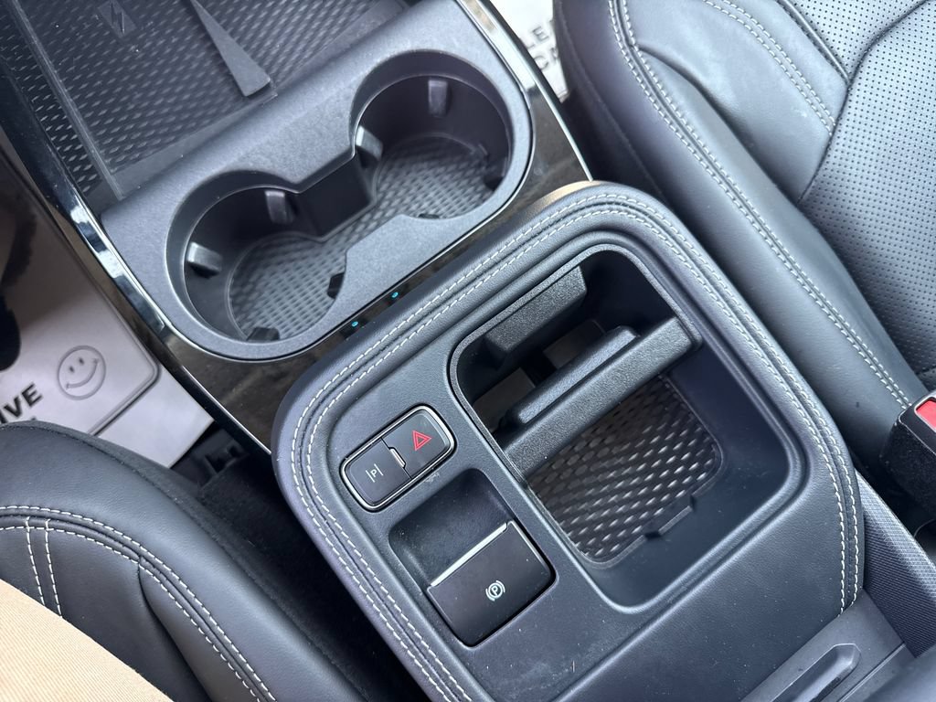 Used 2025 Ford Mustang Mach-E Premium AWD/4WD image 39