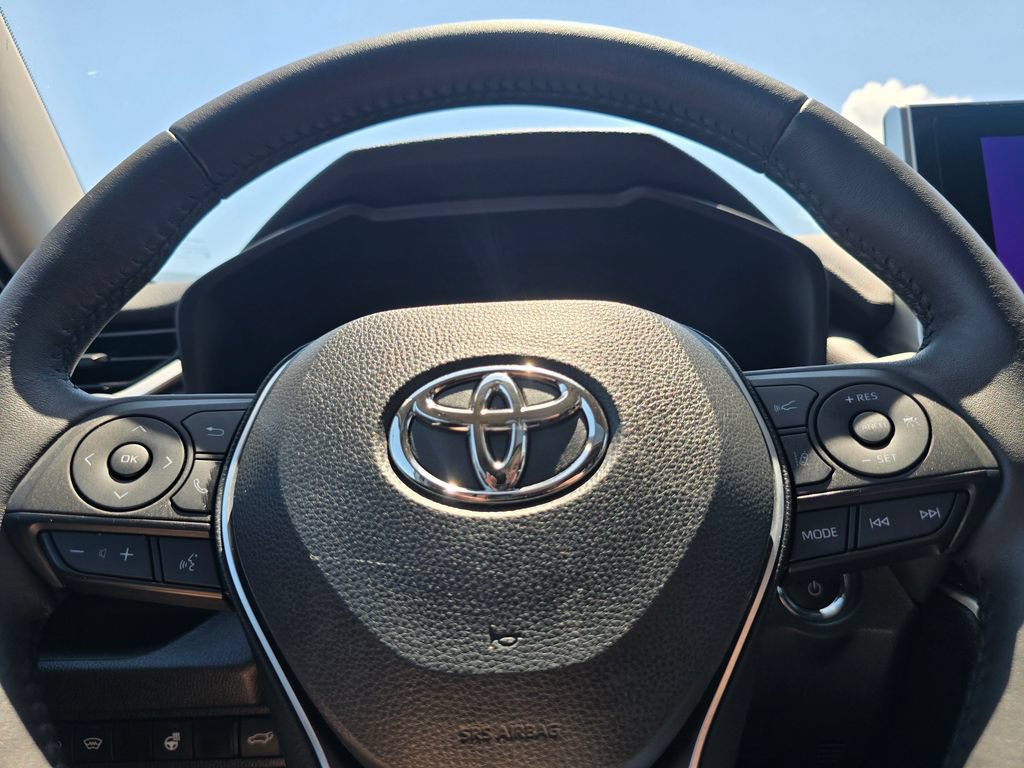 Used 2023 Toyota RAV4 XLE w/ Convenience Package AWD/4WD image 22
