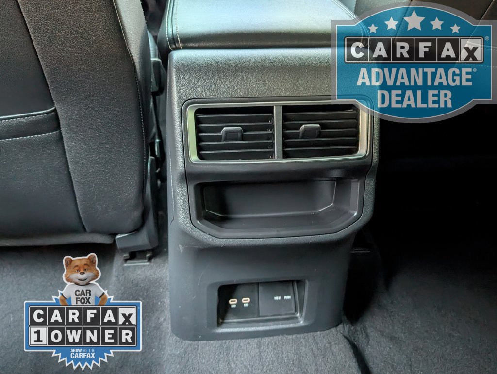 Used 2024 Volkswagen Atlas Cross Sport SE w/ Panoramic Sunroof Package FWD image 19