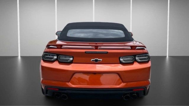 Used 2023 Chevrolet Camaro LT w/ Design Package 2 RWD image 13