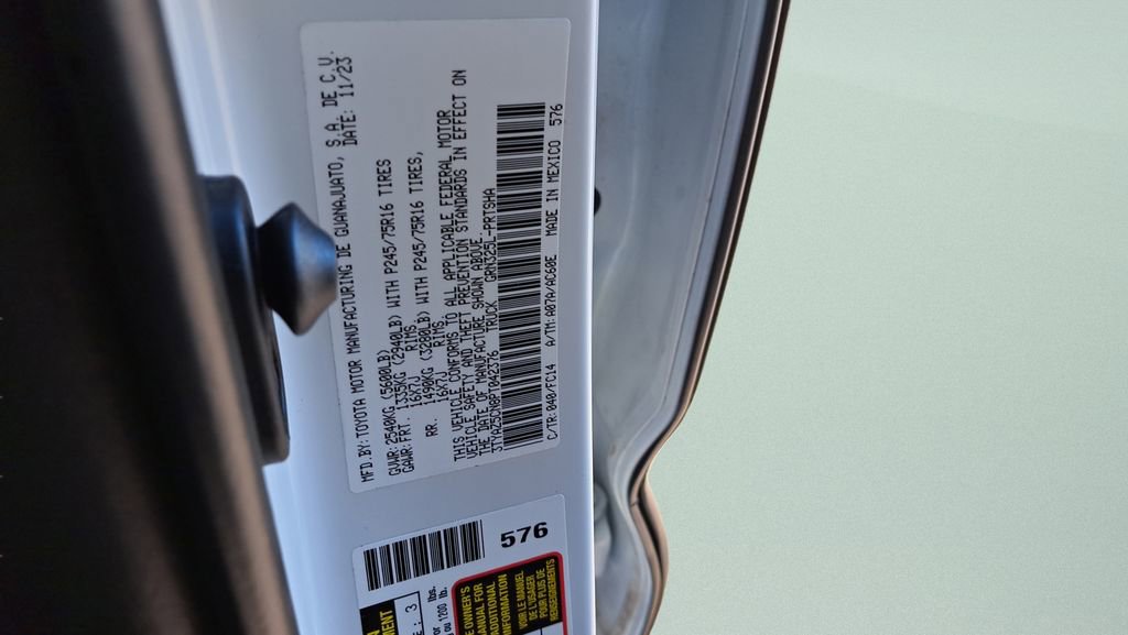 Certified 2023 Toyota Tacoma SR5 image 29