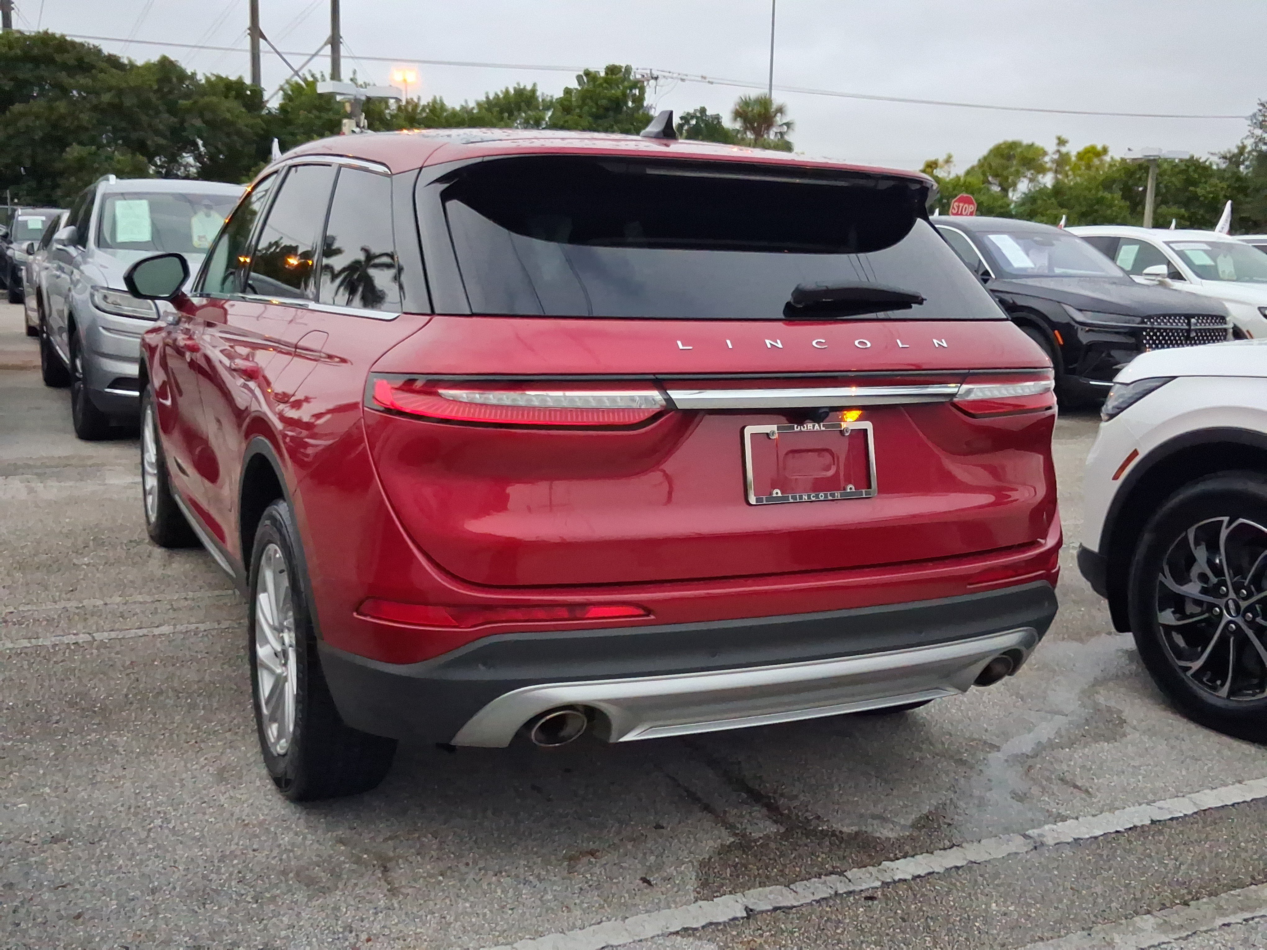 Certified 2024 Lincoln Corsair FWD image 3