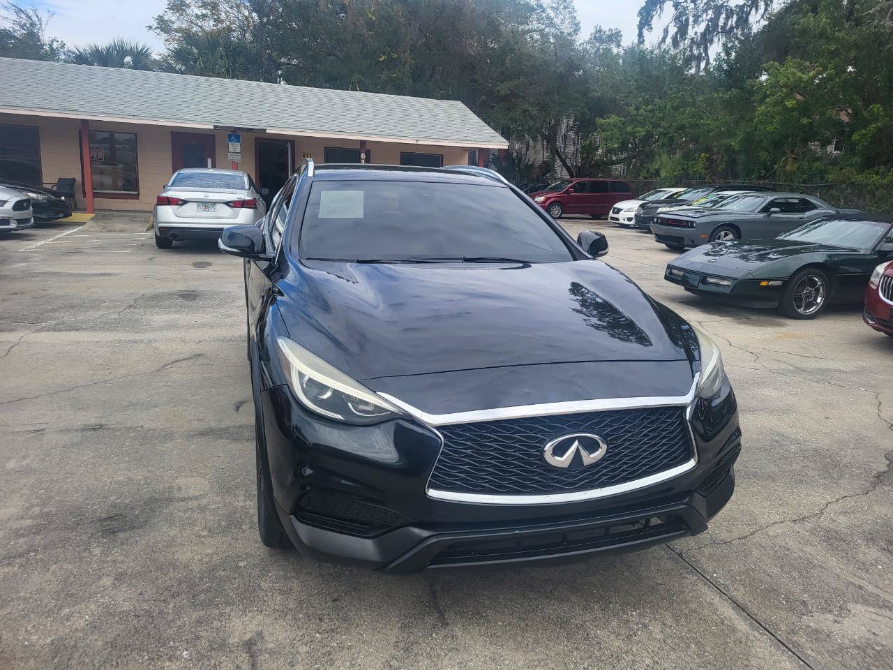 Used 2017 INFINITI QX30 AWD image 31