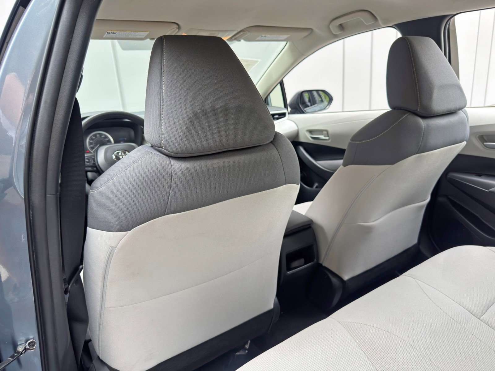 Used 2020 Toyota Corolla LE FWD image 31