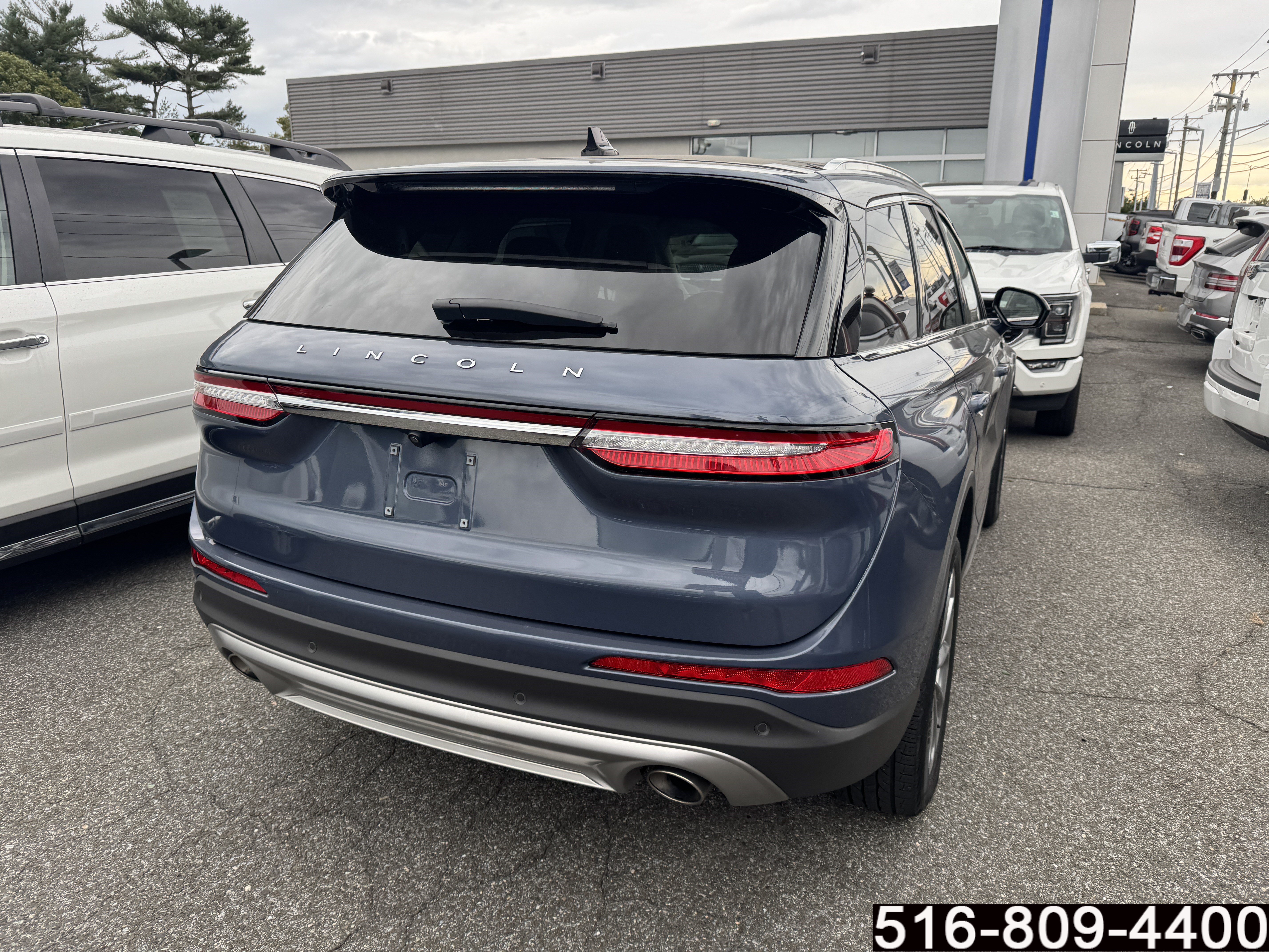 Used 2022 Lincoln Corsair AWD w/ Premium Package image 5