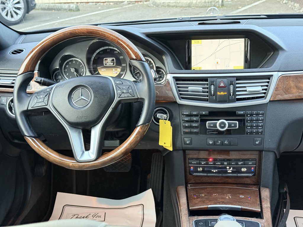 Used 2012 Mercedes-Benz E 350 4MATIC Sedan image 23