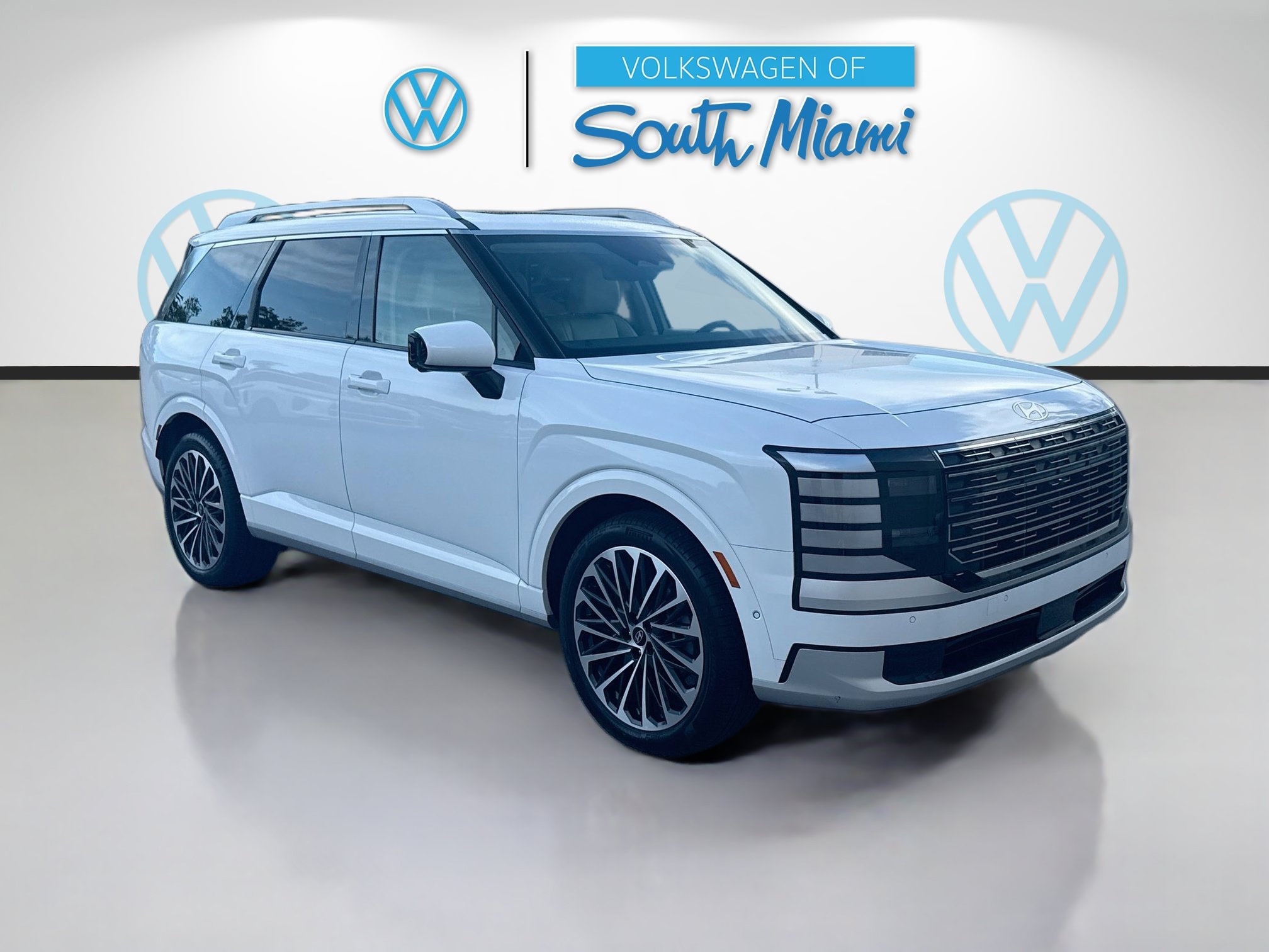 Used 2026 Hyundai Palisade Calligraphy FWD image 1