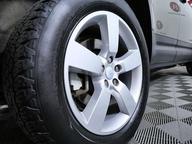 Used 2022 Land Rover Defender 110 SE image 9