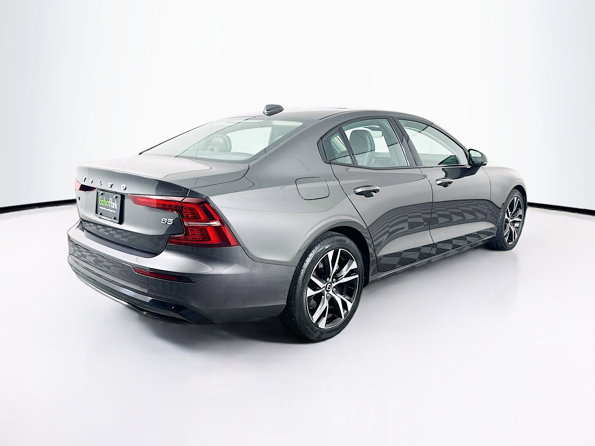 Used 2024 Volvo S60 B5 Core FWD image 9