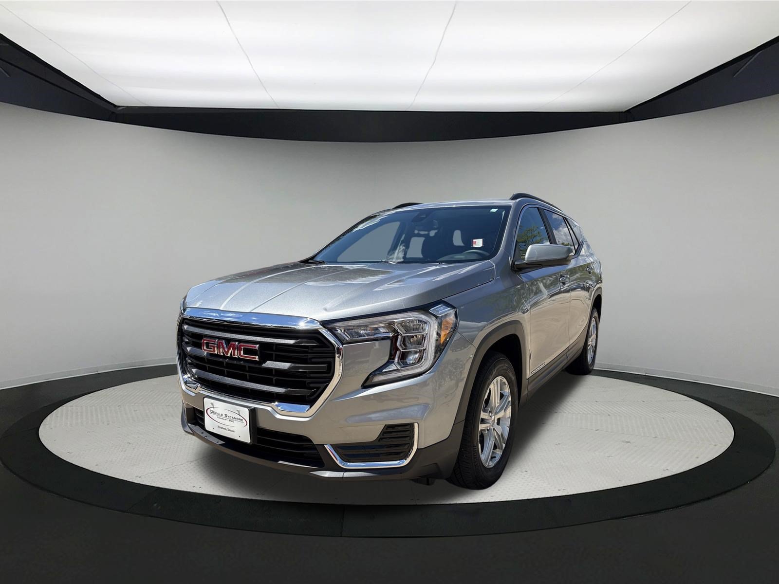 Used 2024 GMC Terrain SLE w/ Driver Convenience Package AWD/4WD image 3