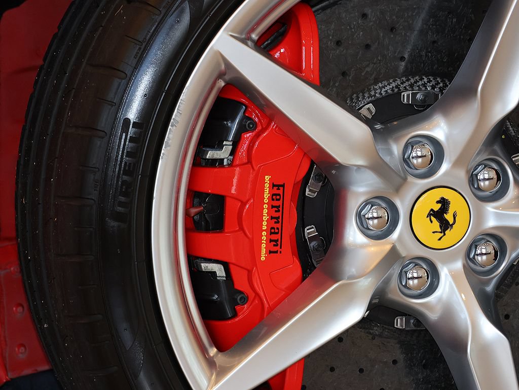 Certified 2023 Ferrari F8 Tributo RWD image 11