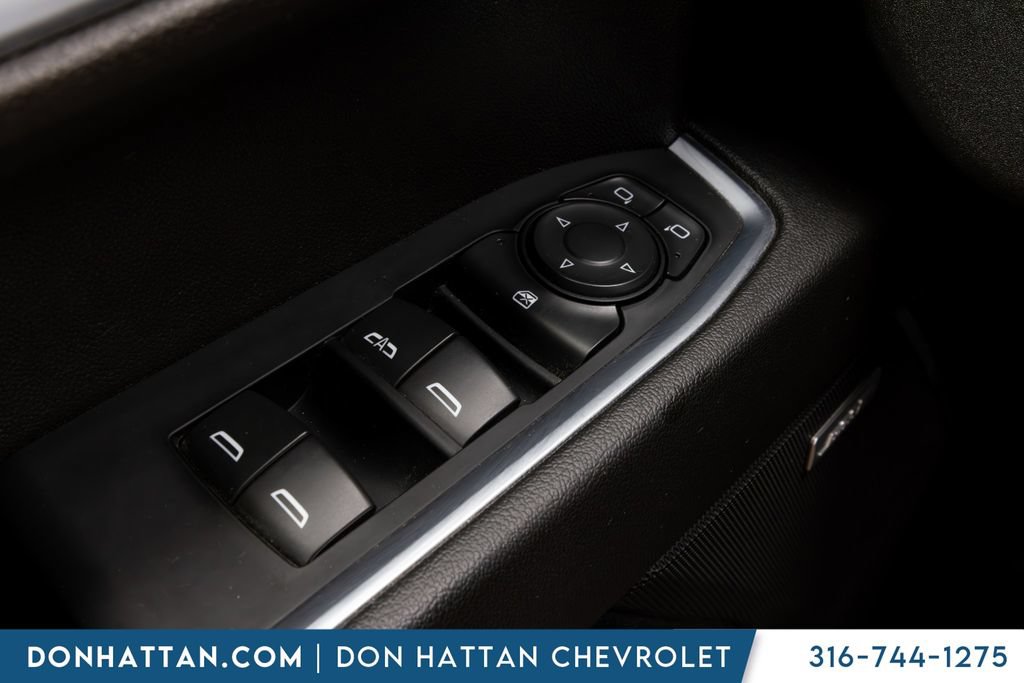 Used 2022 Chevrolet Silverado 1500 RST w/ Convenience Package II AWD/4WD image 12