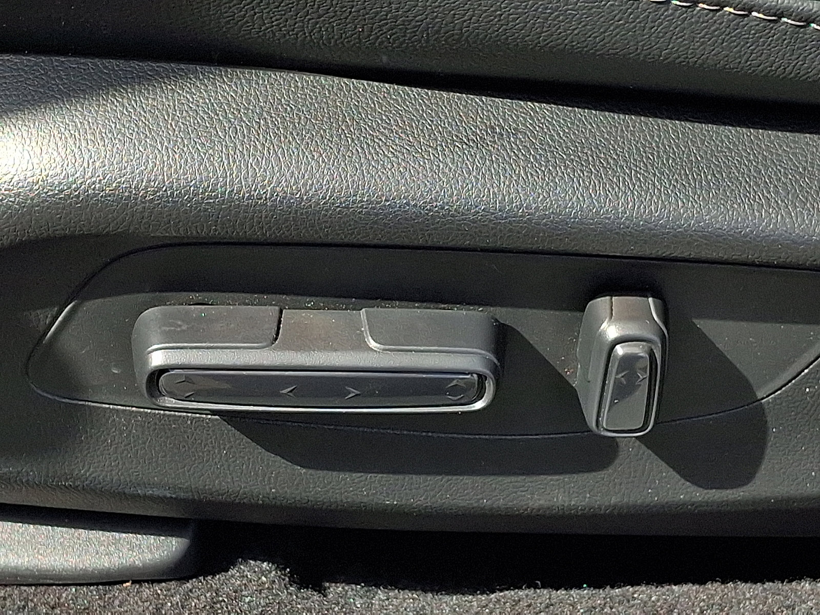 Certified 2026 Honda HR-V EX-L image 27
