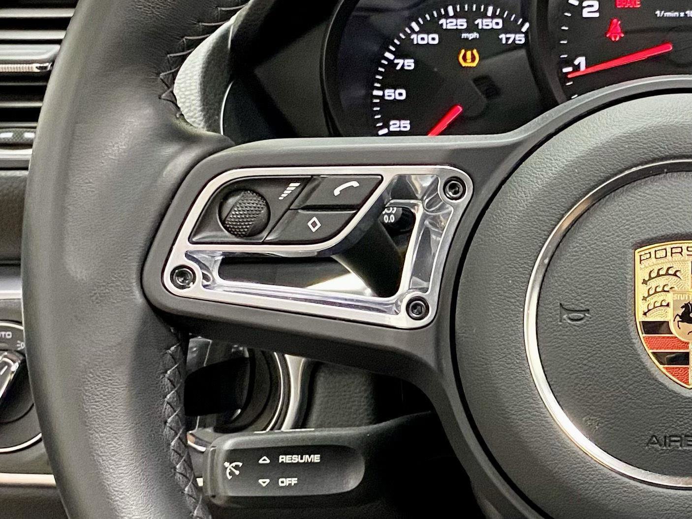 Used 2025 Porsche 718 Boxster w/ Premium Package RWD image 31