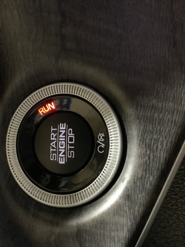 Certified 2023 Jeep Grand Cherokee Limited image 32