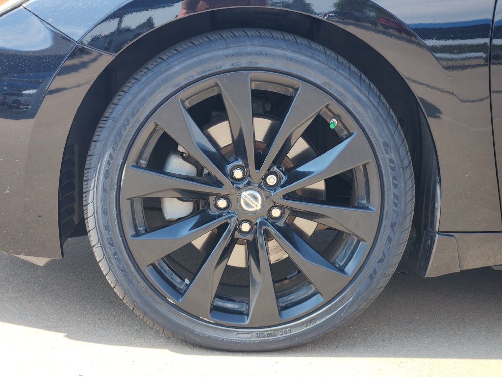 Used 2018 Nissan Maxima SR w/ Midnight Edition FWD image 27