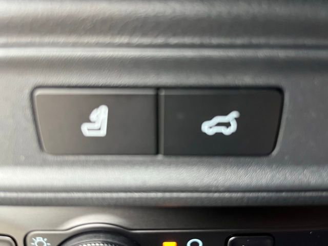 Used 2024 Ford Expedition Max Platinum image 16