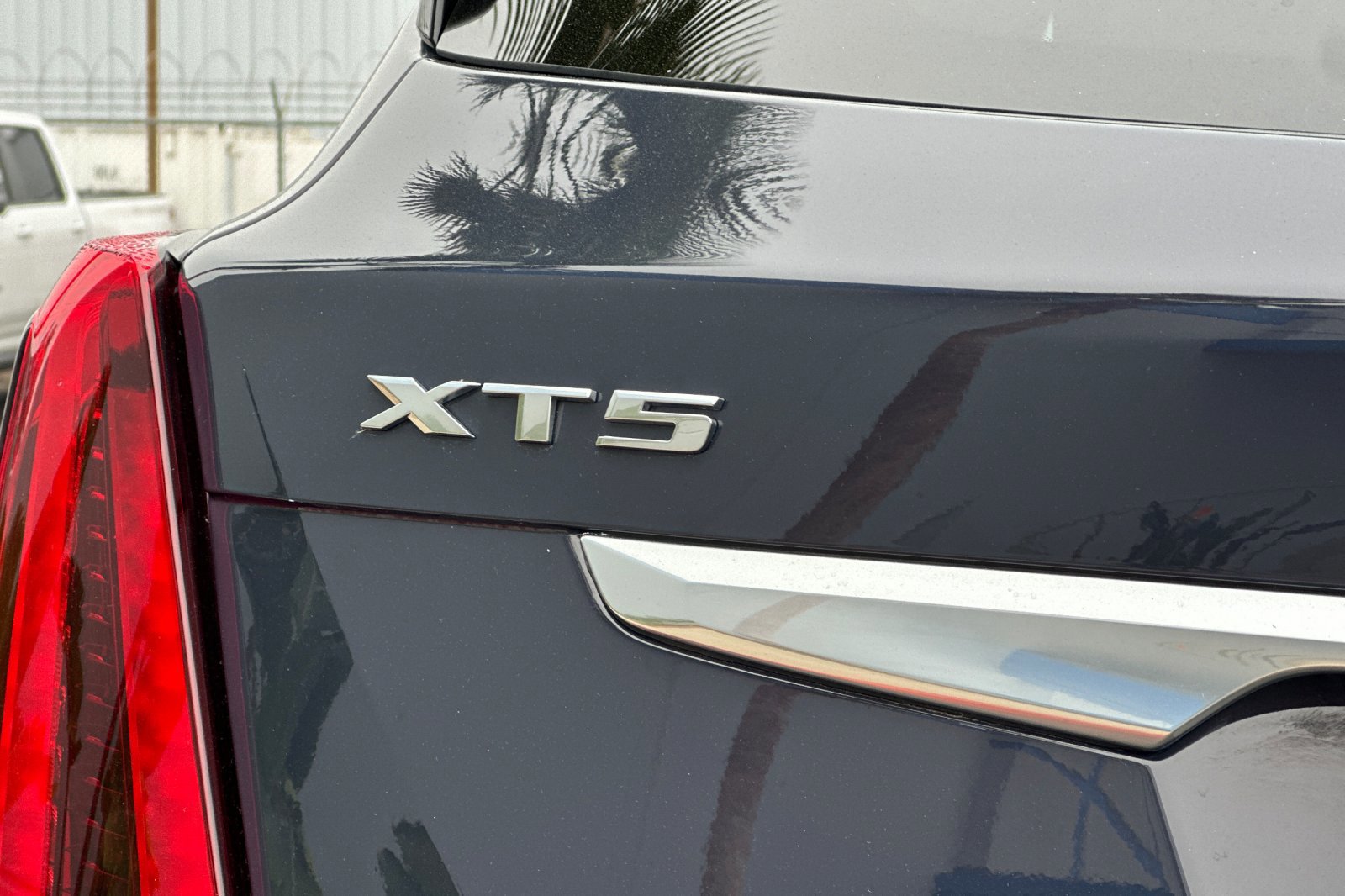 Certified 2025 Cadillac XT5 Premium Luxury image 28