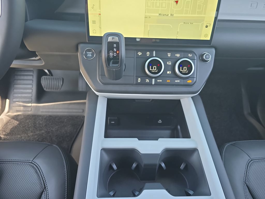 New 2026 Land Rover Defender 110 S AWD/4WD image 25