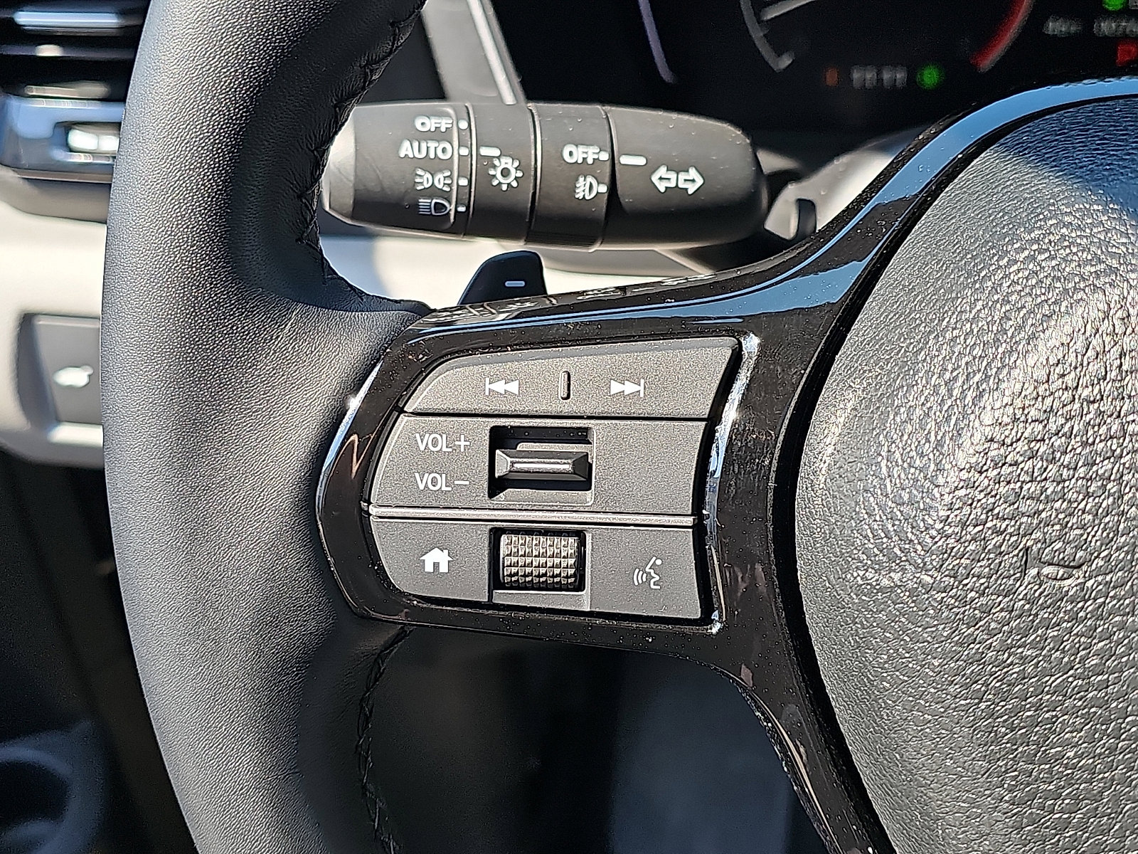 Used 2025 Honda Pilot Touring image 25