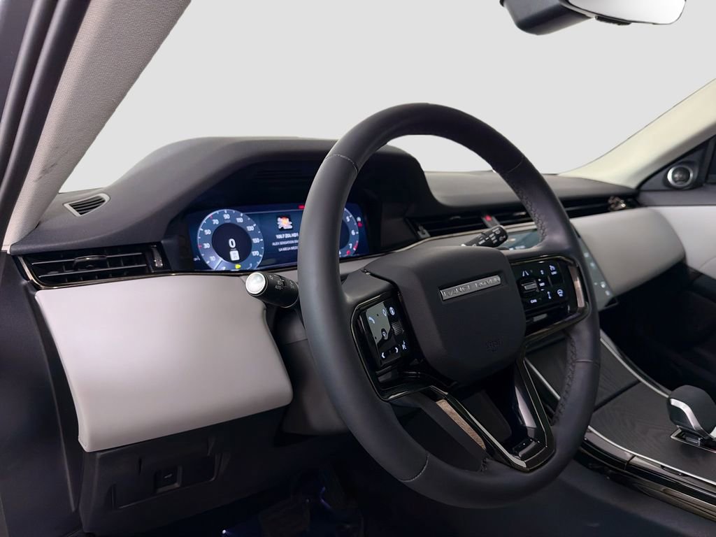 Used 2024 Land Rover Range Rover Evoque S AWD/4WD image 9
