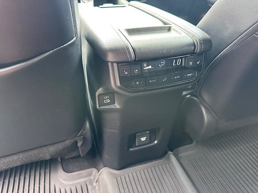 Certified 2025 Toyota Grand Highlander AWD image 20